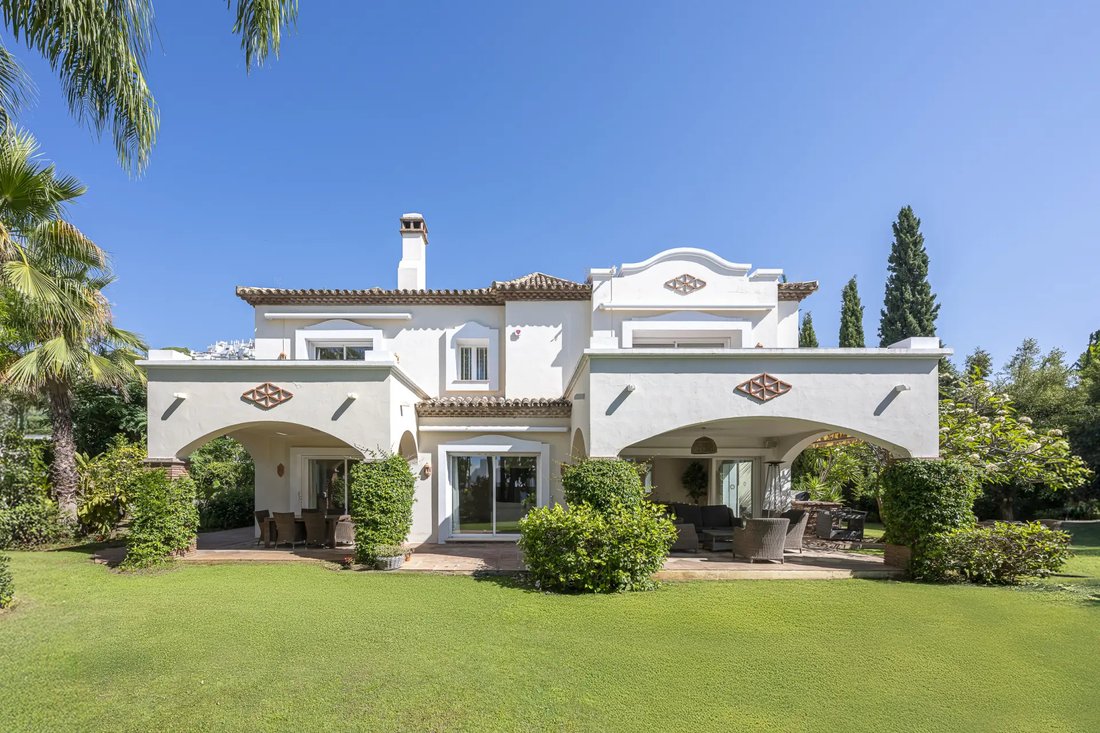 Villa in La Quinta, Benahavis, Andalusia 2 - 17923423