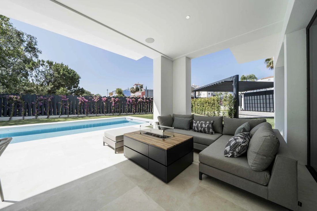 Villa in Estepona, Andalusia, Spain 2 - 17923488