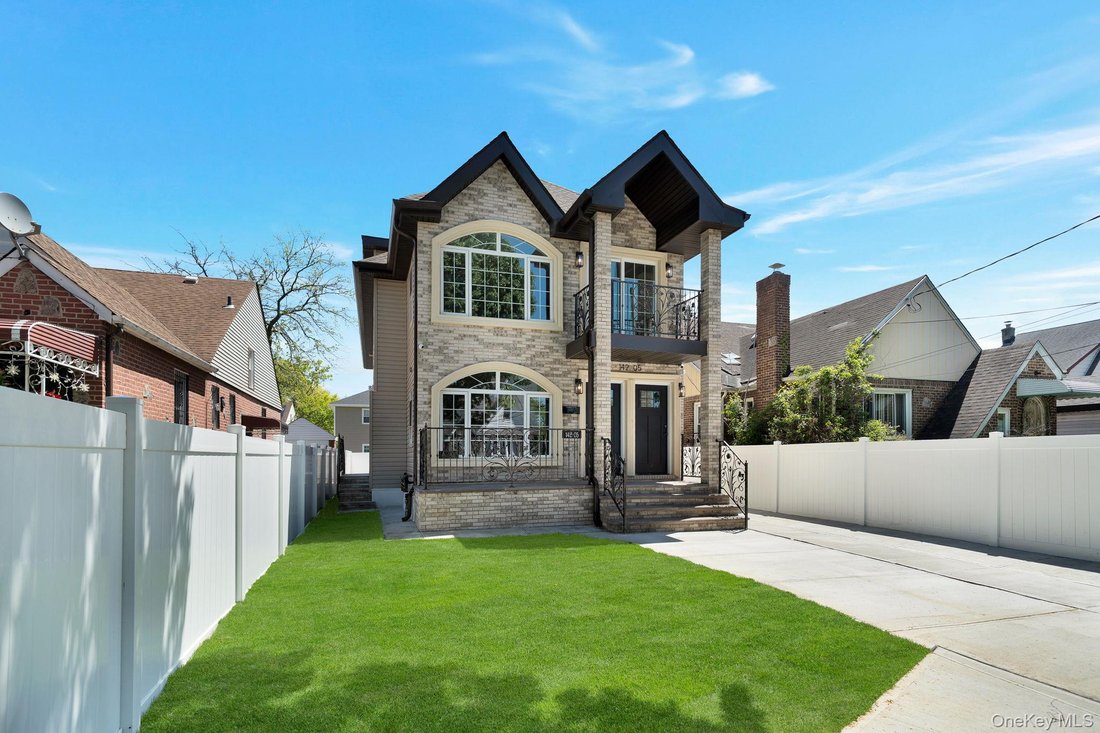 House in New York, New York, United States 4 - 17921499