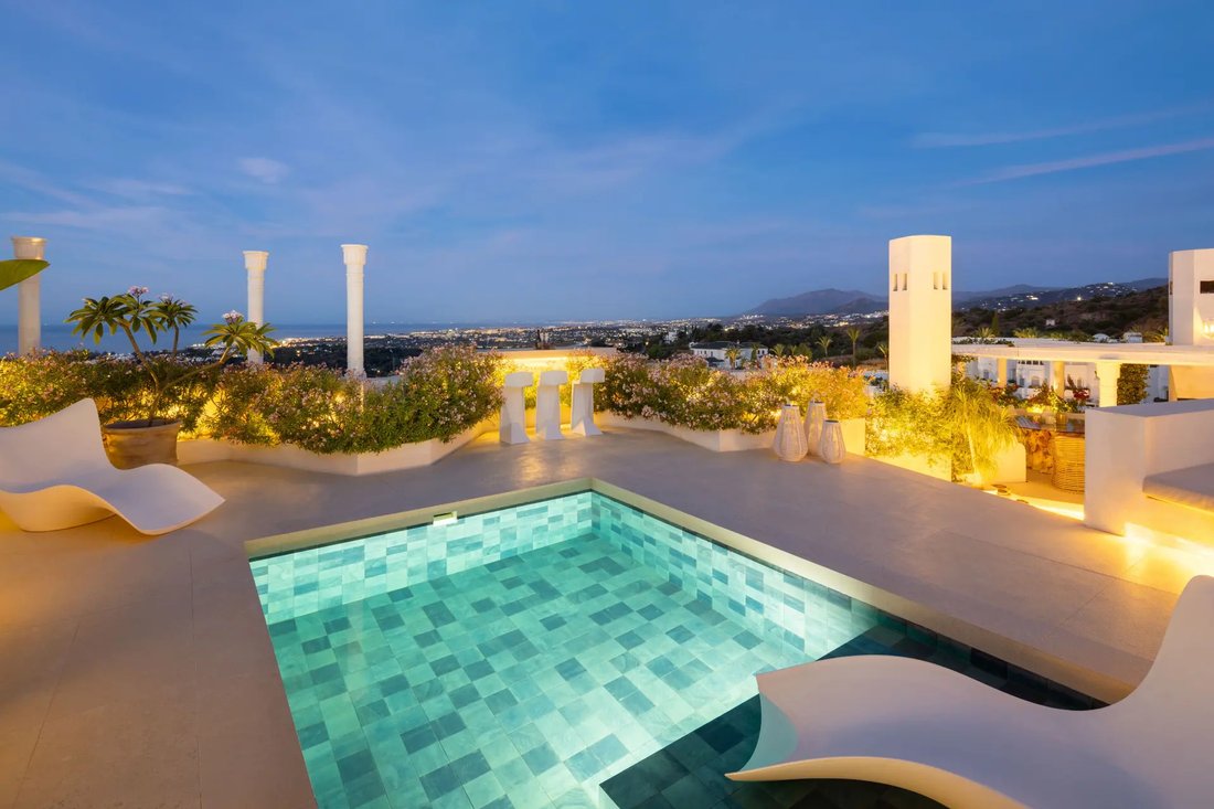 Penthouse in Marbella, Andalusia, Spain 1 - 17923564