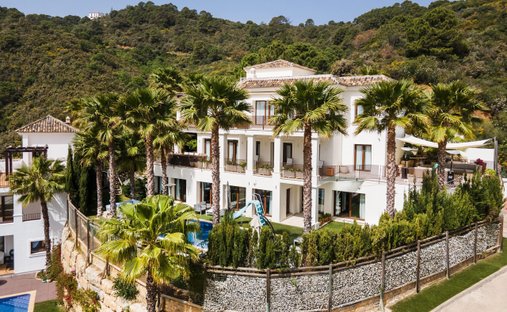 Villa in Benahavis, Andalusia, Spain 1