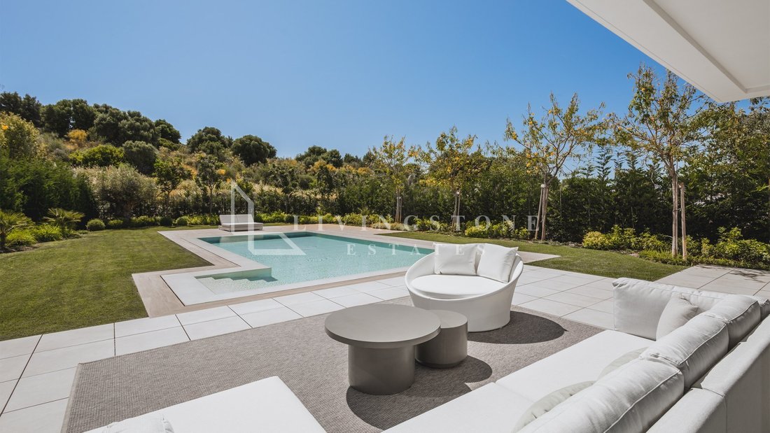 Villa in Estepona, Andalusia, Spain 3 - 17920333