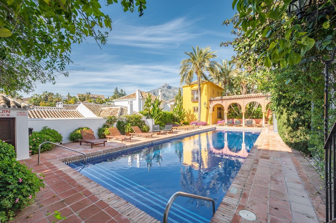 Townhouse in Marbella, Andalusia, Spain 4 - 17920036