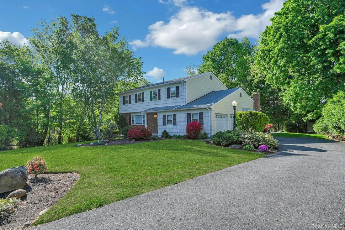 House in West Nyack, New York, United States 2 - 17918577
