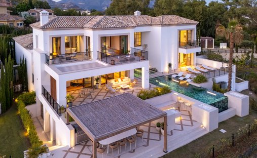 Villa in La Quinta, Benahavis, Andalusia 1