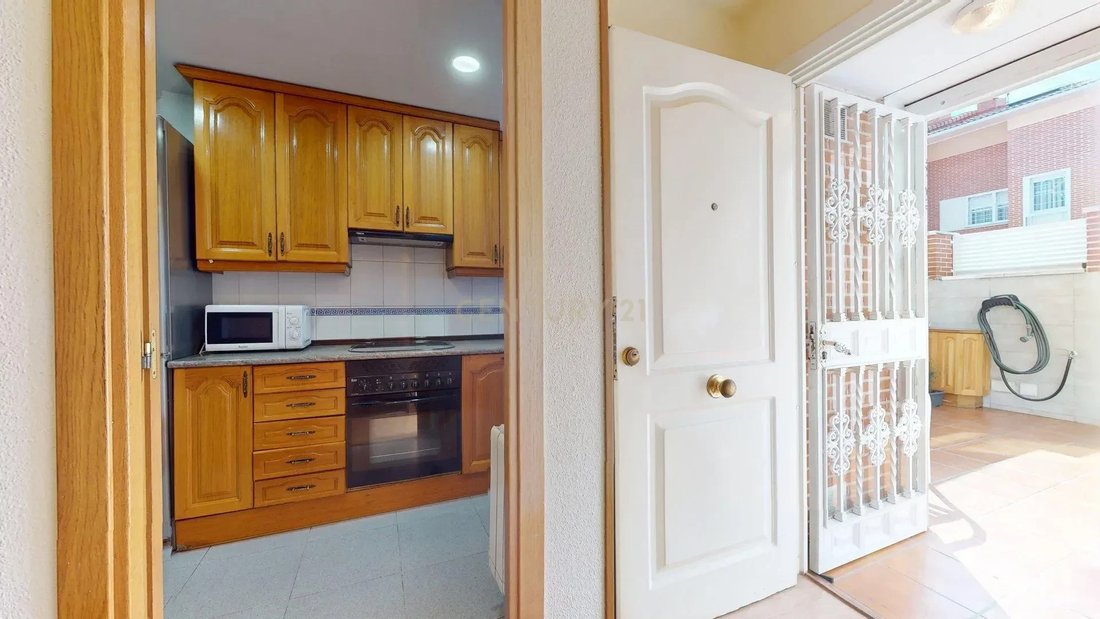 Villa in Distrito IV, Alcala de Henares, Spain 3 - 17923066