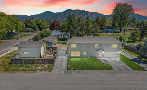 House in Chewelah, Washington, United States 1