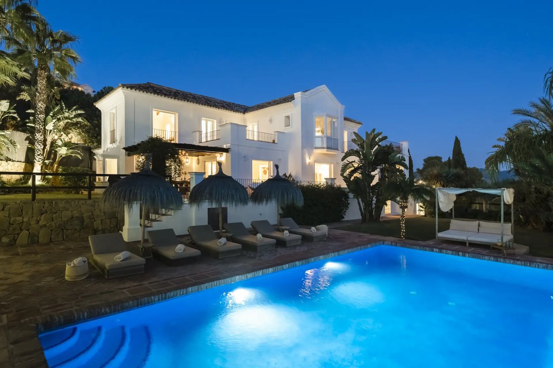 Villa in Marbella, Andalusia, Spain 1 - 17923247