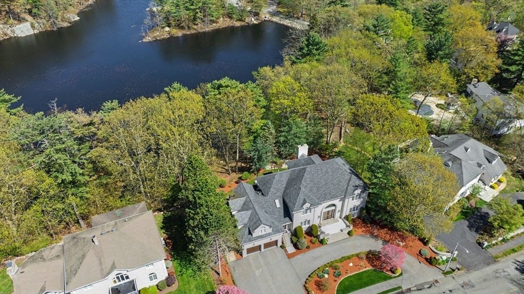 House in Saugus, Massachusetts, United States 2 - 17924953
