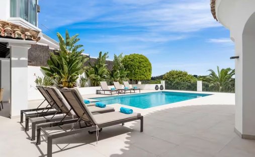 Villa in Benahavis, Andalusia, Spain 1