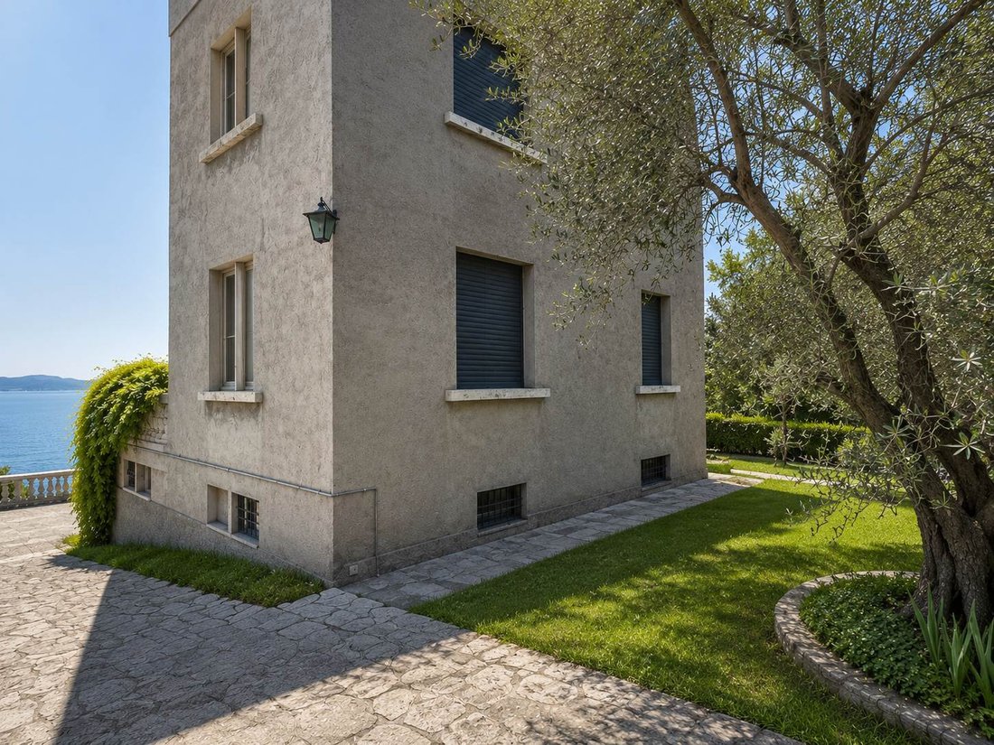 Villa in Hill Zone, Padenghe sul Garda, Lombardy 3 - 17922086