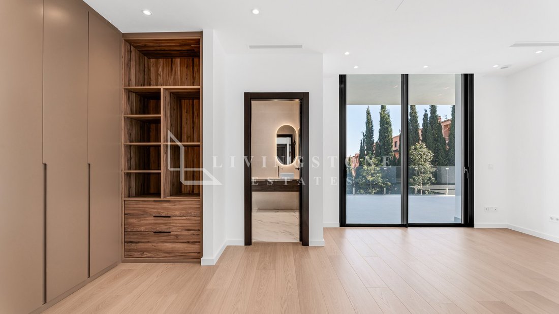 Villa in Estepona, Andalusia, Spain 4 - 17920758