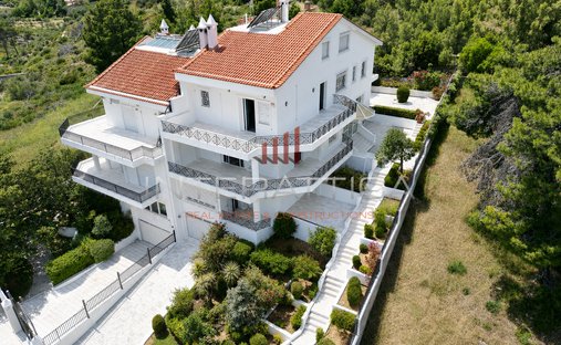 House in Penteli, Attica, Greece 1