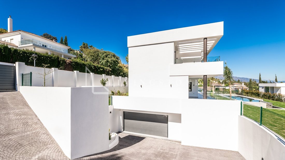 Villa in Estepona, Andalusia, Spain 3 - 17920758