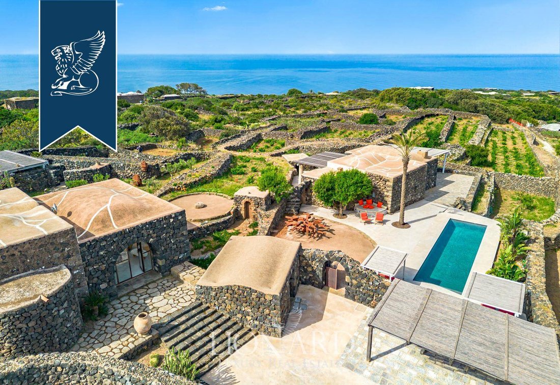 House in Pantelleria, Sicily, Italy 1 - 17923687