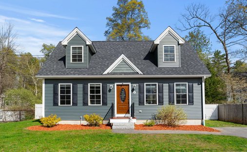 House in Salem, New Hampshire, United States 1
