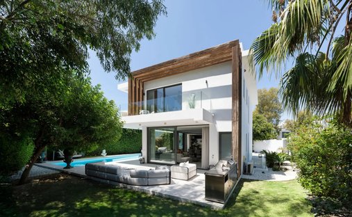 Villa en Estepona, Andalucía, España 1