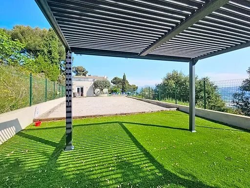 Villa in Saint-Laurent-du-Var, Provence-Alpes-Côte d'Azur, France 5 - 17918456