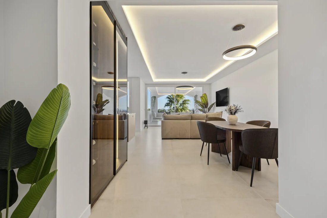 Apartment in La Quinta, Benahavis, Andalusia 2 - 17923751