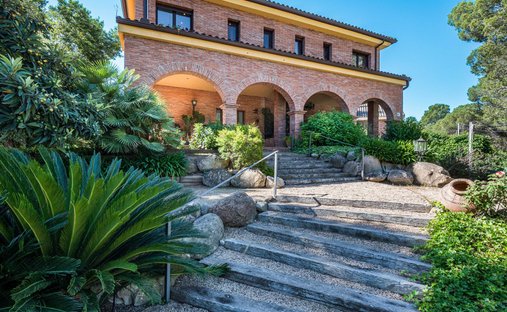Villa in Sant Cugat del Valles, Catalonia, Spain 1