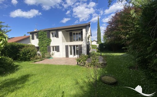 Maison à Charbonnières-les-Bains, Auvergne-Rhône-Alpes, France 1