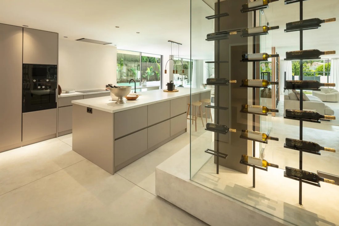 Villa in Puerto Banus, Marbella, Spain 2 - 17921054