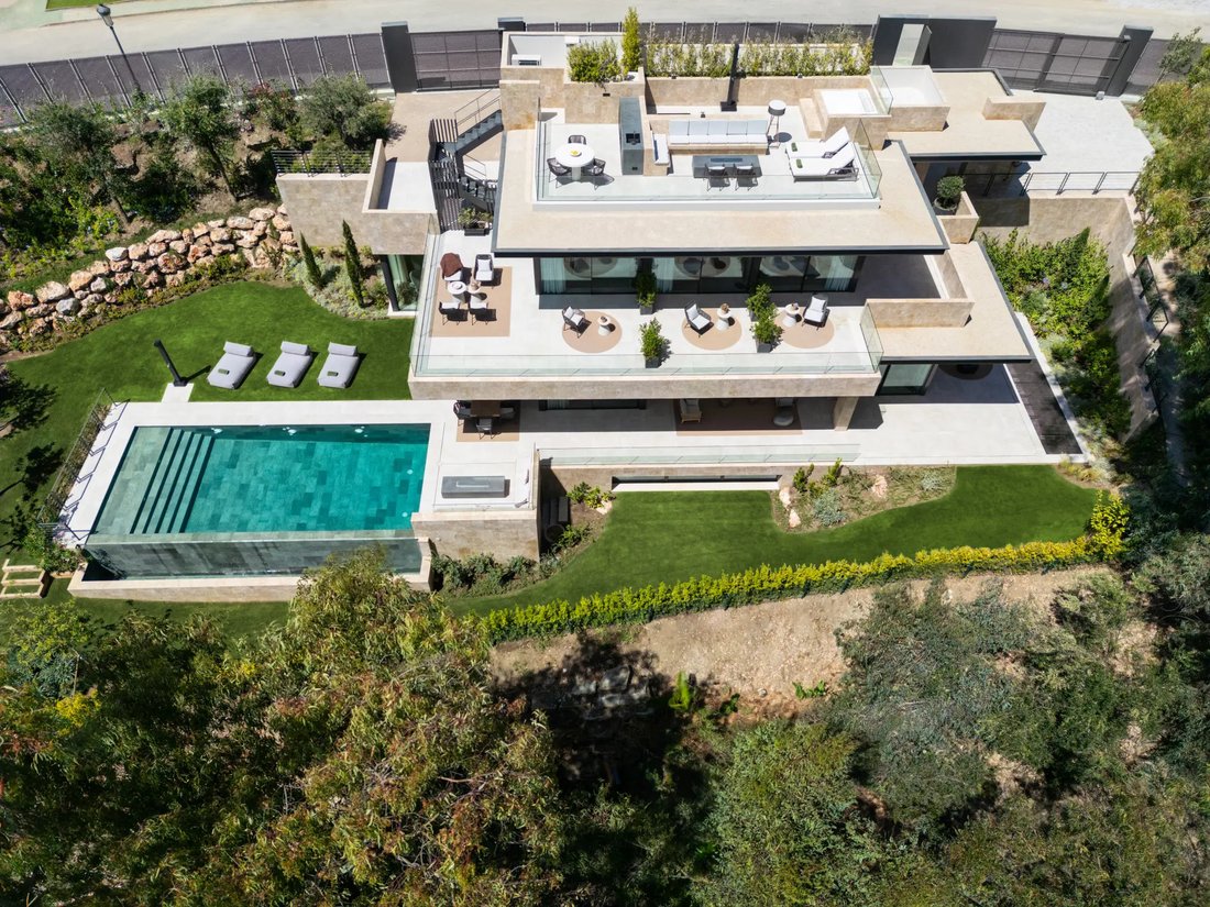 Villa in Marbella, Andalusia, Spain 3 - 17922353