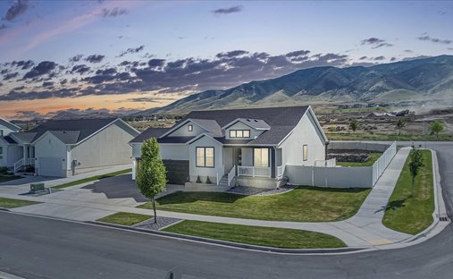 House in Saratoga Springs, Utah, United States 1