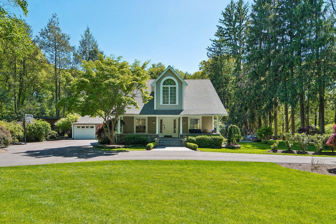 House in Saddle River, New Jersey, United States 3 - 17917802