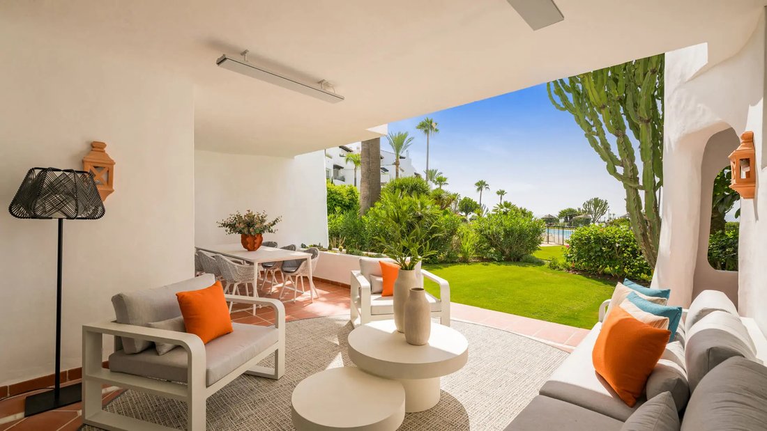Apartment in Cancelada, Estepona, Andalusia 1 - 17923706
