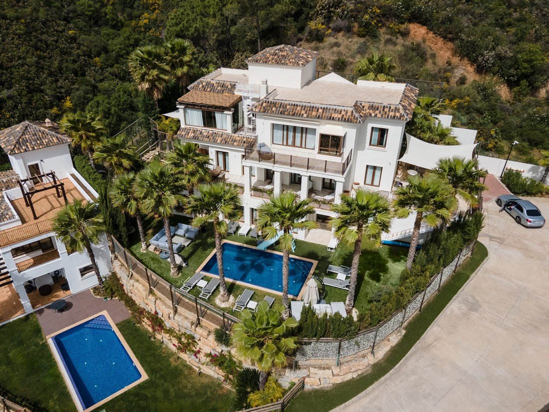 Villa in Benahavis, Andalusia, Spain 2 - 17919235