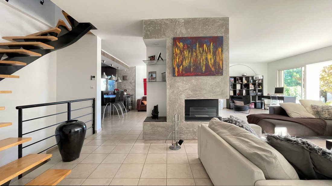 Estate in Uzès, Occitania, France 2 - 17922591