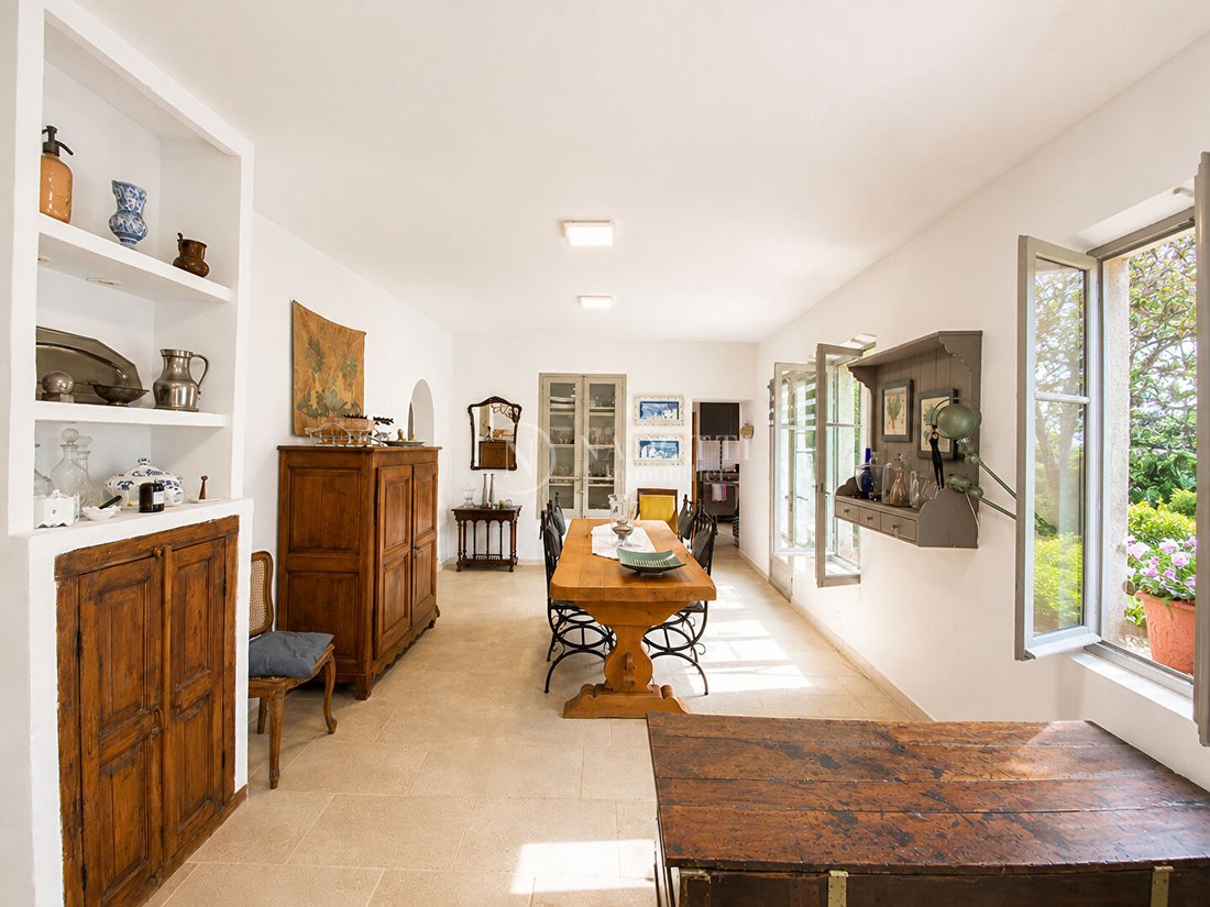 House in Gordes, Provence-Alpes-Côte d'Azur, France 4 - 16918504