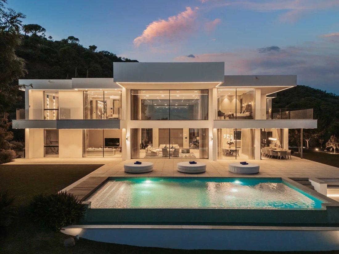 Villa in El Madroñal, Benahavis, Spain 1 - 17921704