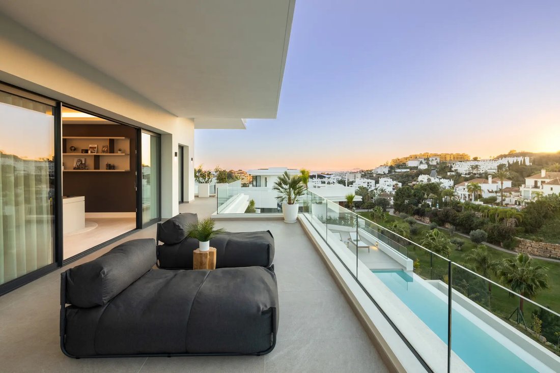 Villa in Estepona, Andalusia, Spain 2 - 17922646