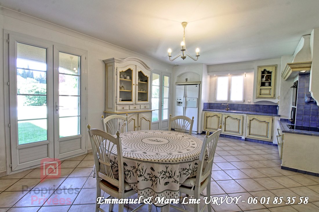 Villa in Graveson, Provence-Alpes-Côte d'Azur, France 3 - 17918668