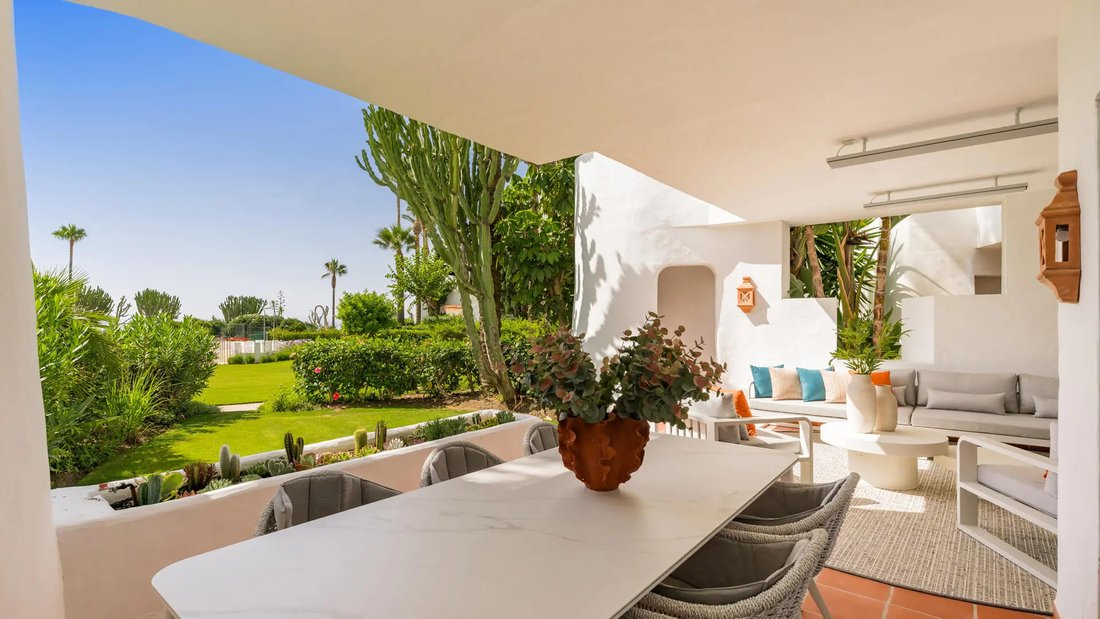 Apartment in Cancelada, Estepona, Andalusia 4 - 17923706