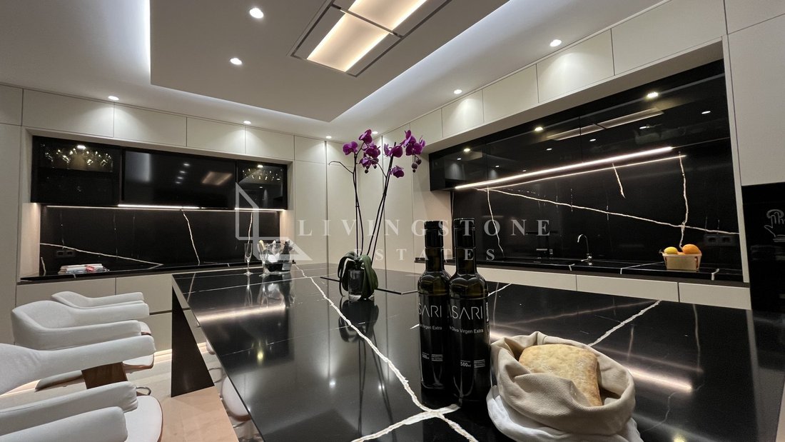 Villa in Marbella, Andalusia, Spain 4 - 17920788