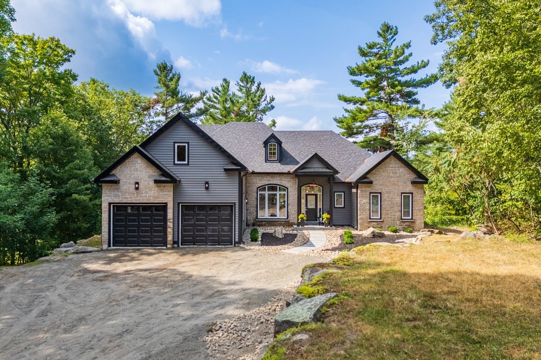 House in Port Carling, Ontario, Canada 1 - 17919198
