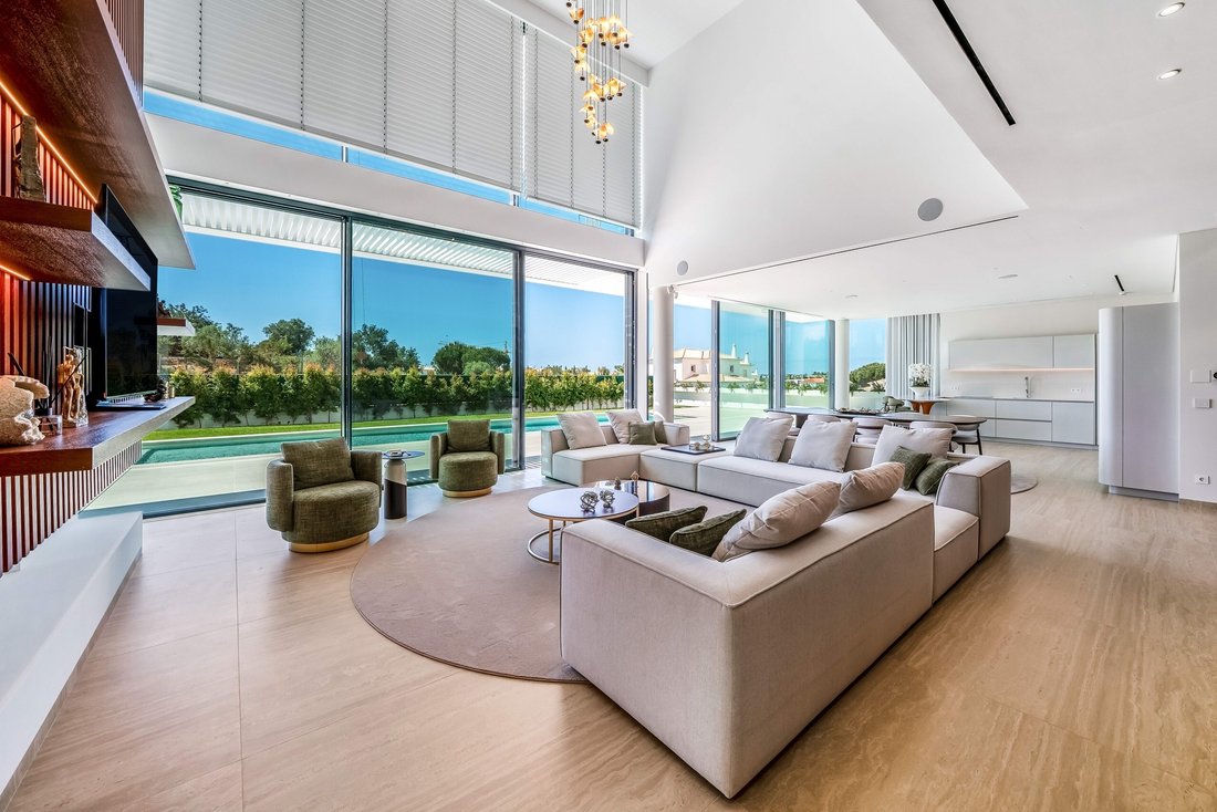 House in Vilamoura, Quarteira, Algarve 2 - 17918352