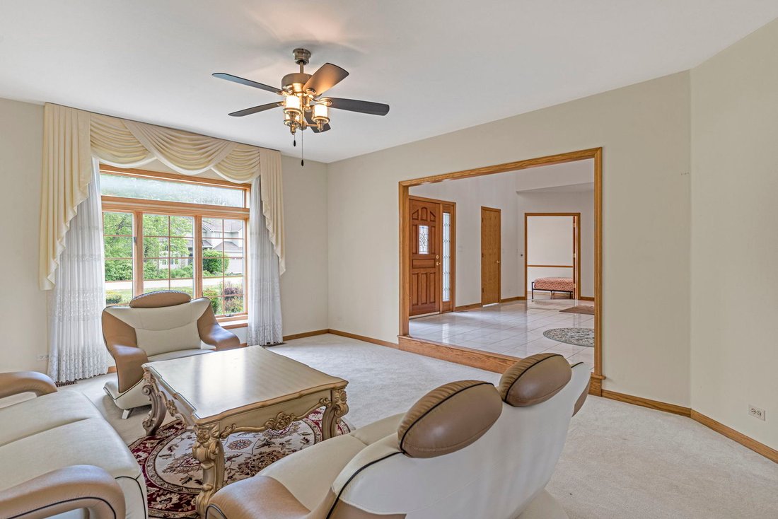 House in Antioch, Illinois, United States 3 - 17922175