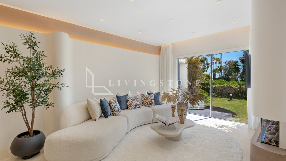 Apartment in Cancelada, Estepona, Andalusia 2 - 17921820