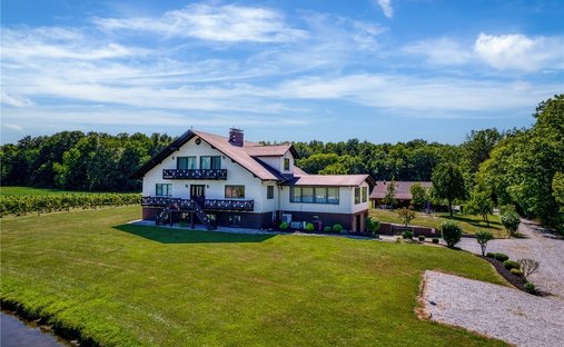 House in Geneva, Ohio, United States 1