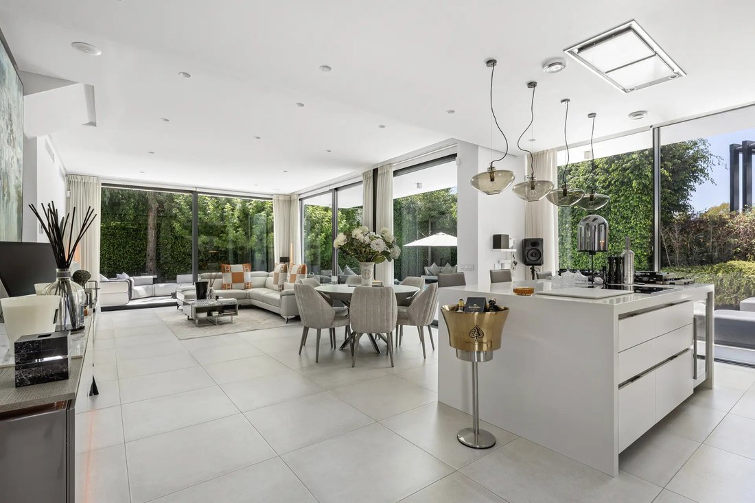 Villa in Estepona, Andalusia, Spain 4 - 17920776