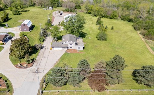 House in Genesee, Wisconsin, United States 1