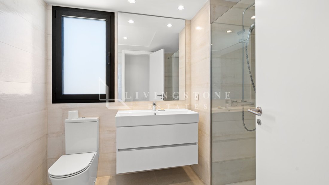 Apartment in Estepona, Andalusia, Spain 5 - 17922195