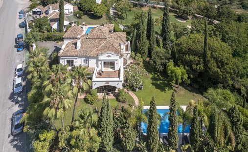 Villa in La Quinta, Benahavis, Andalusia 1