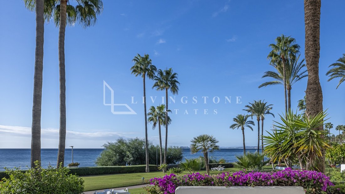 Apartment in Estepona, Andalusia, Spain 1 - 17922106