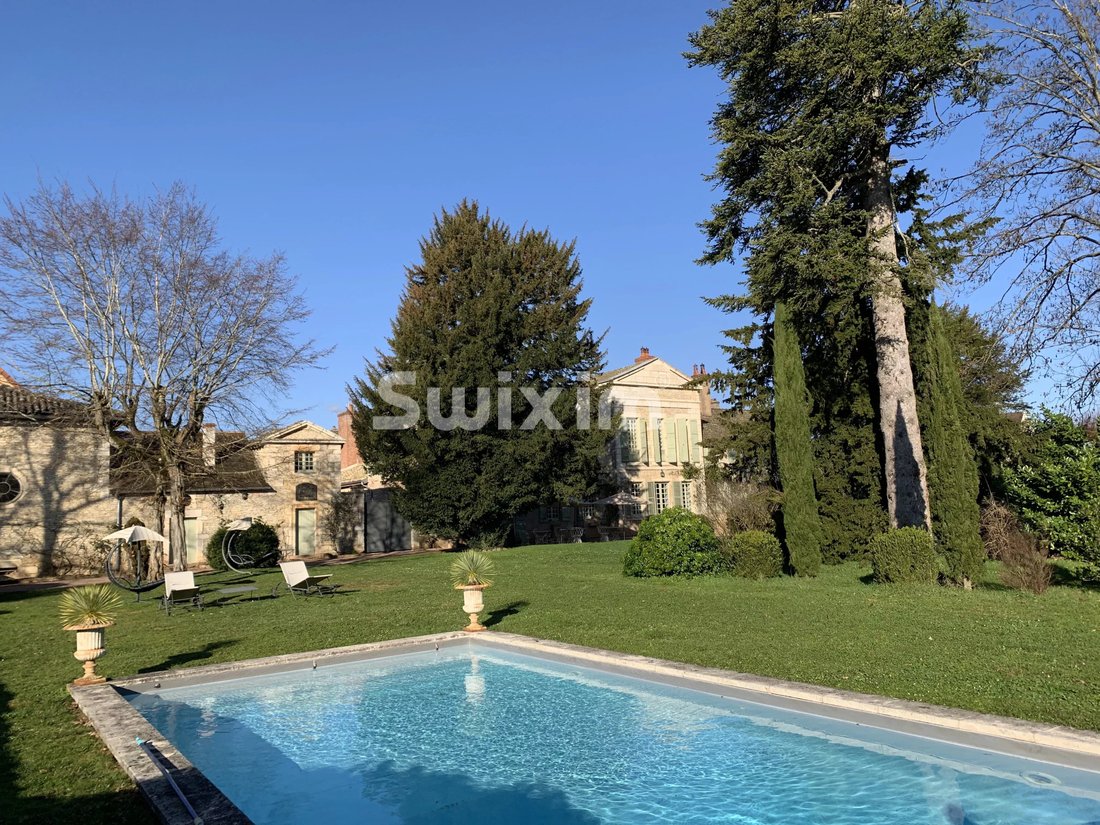 Estate in Givry, Bourgogne – Franche-Comté, France 1 - 17923760