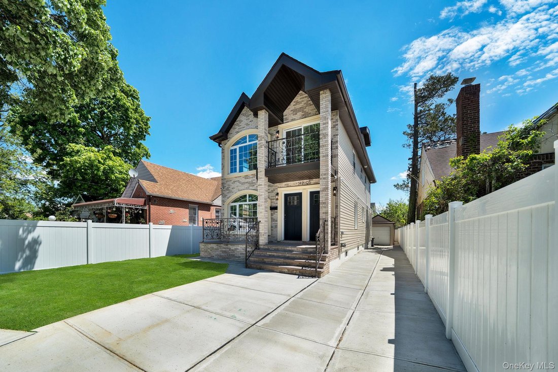 House in New York, New York, United States 3 - 17921499
